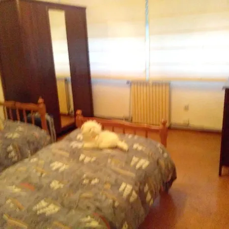 Apartment With 3 Bedrooms In Vilagarcia De Arousa 130 M From The Beach Lägenhet